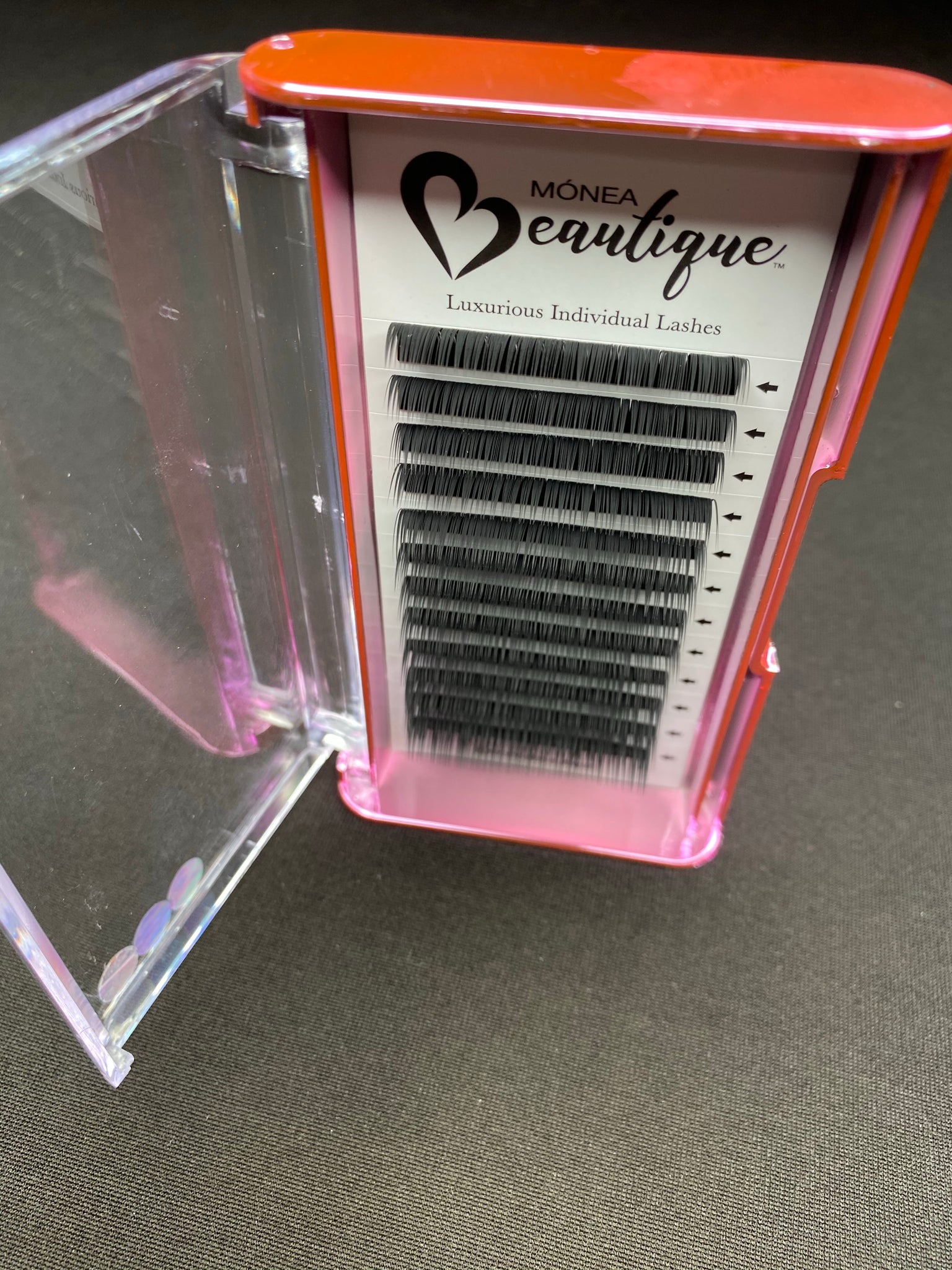 .15 Luxurious Individual Lashes