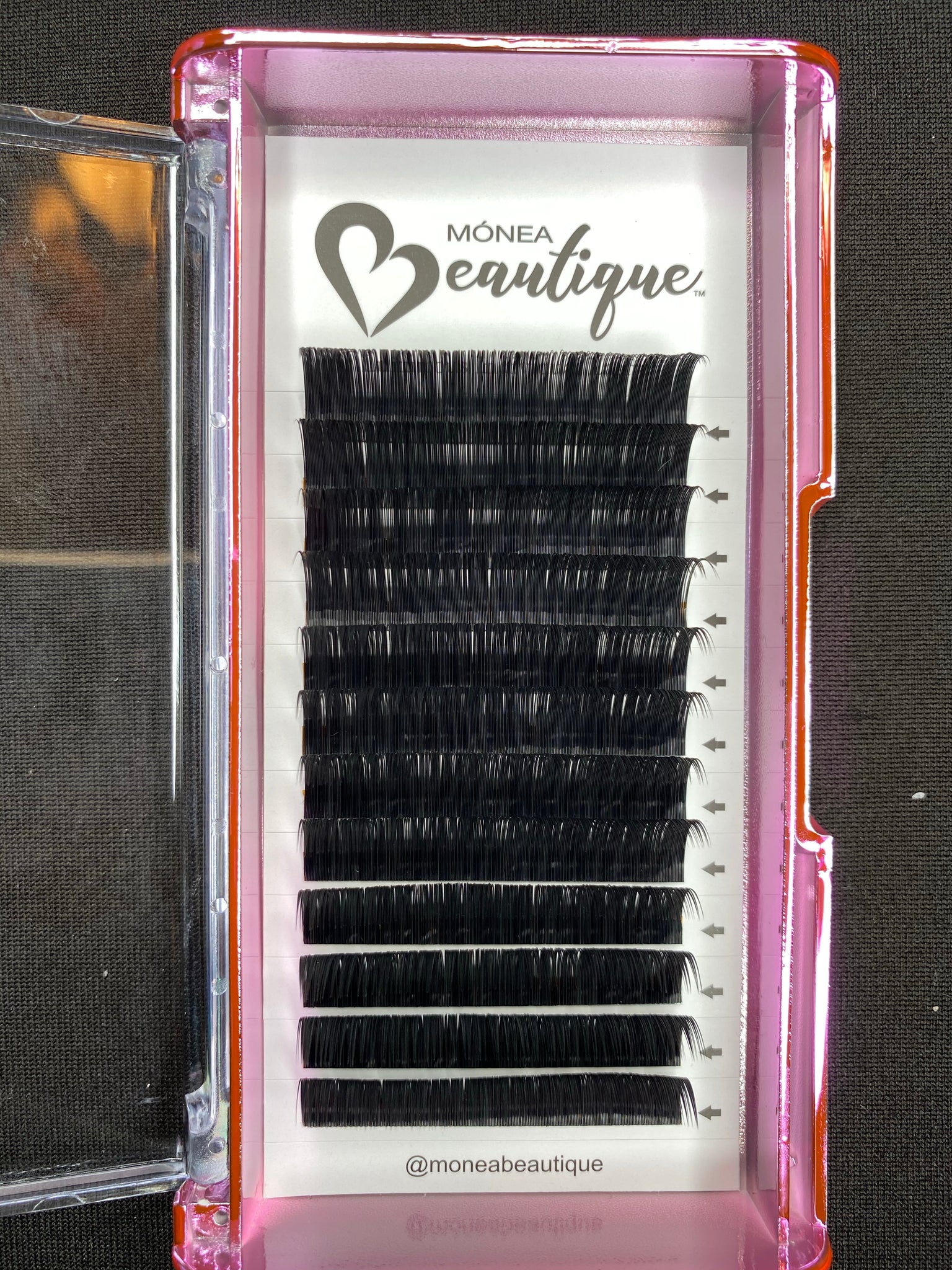 .15 Luxurious Individual Lashes